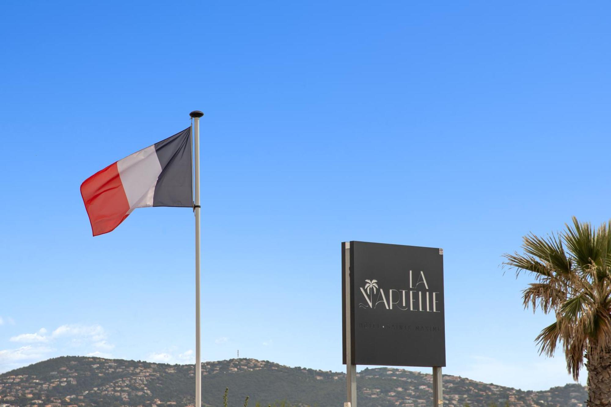 Hotel La Nartelle แซ็งต์-แมกซีม ภายนอก รูปภาพ